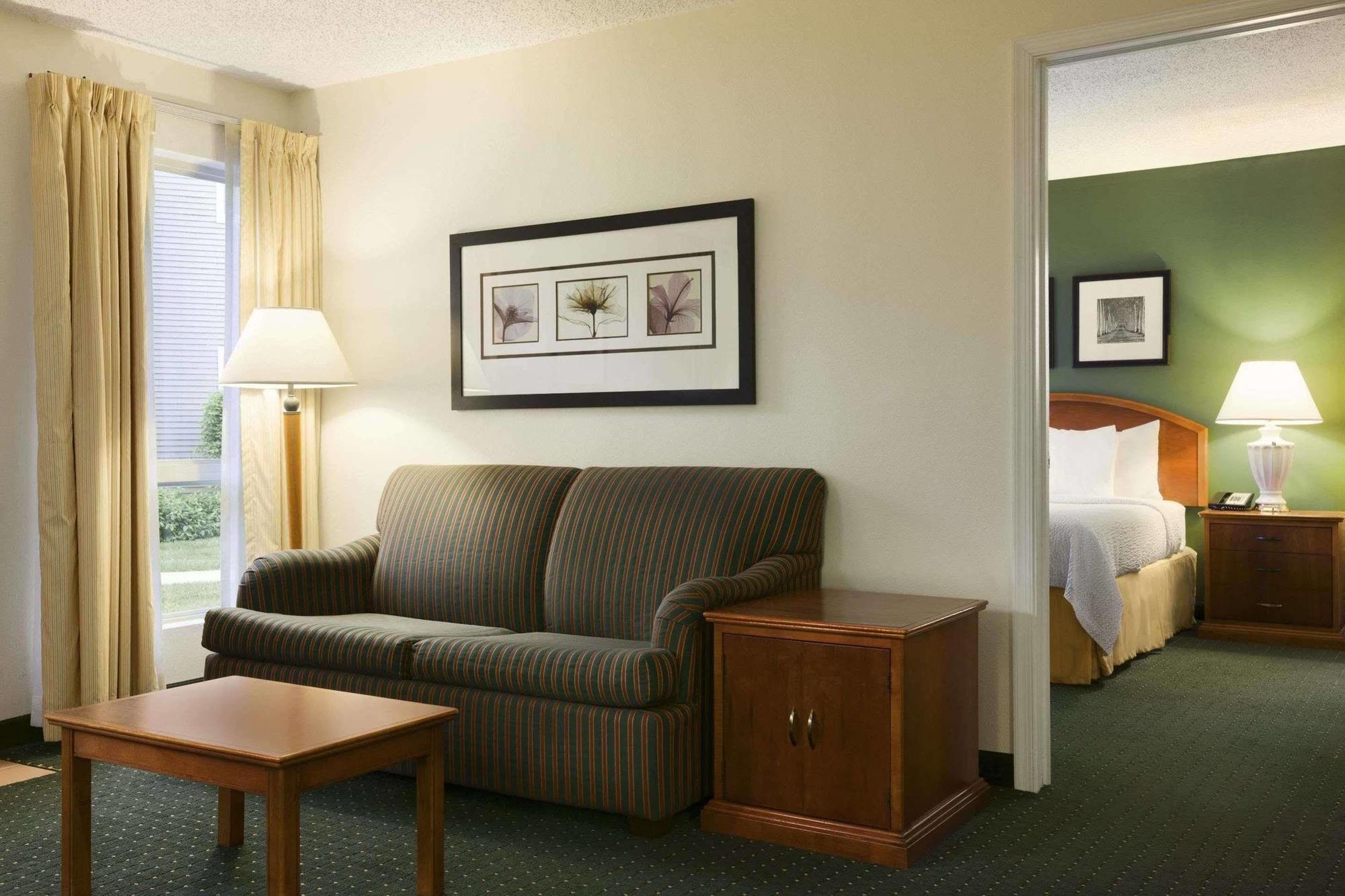 Hawthorn Suites By Wyndham Philadelphia Airport Eksteriør bilde